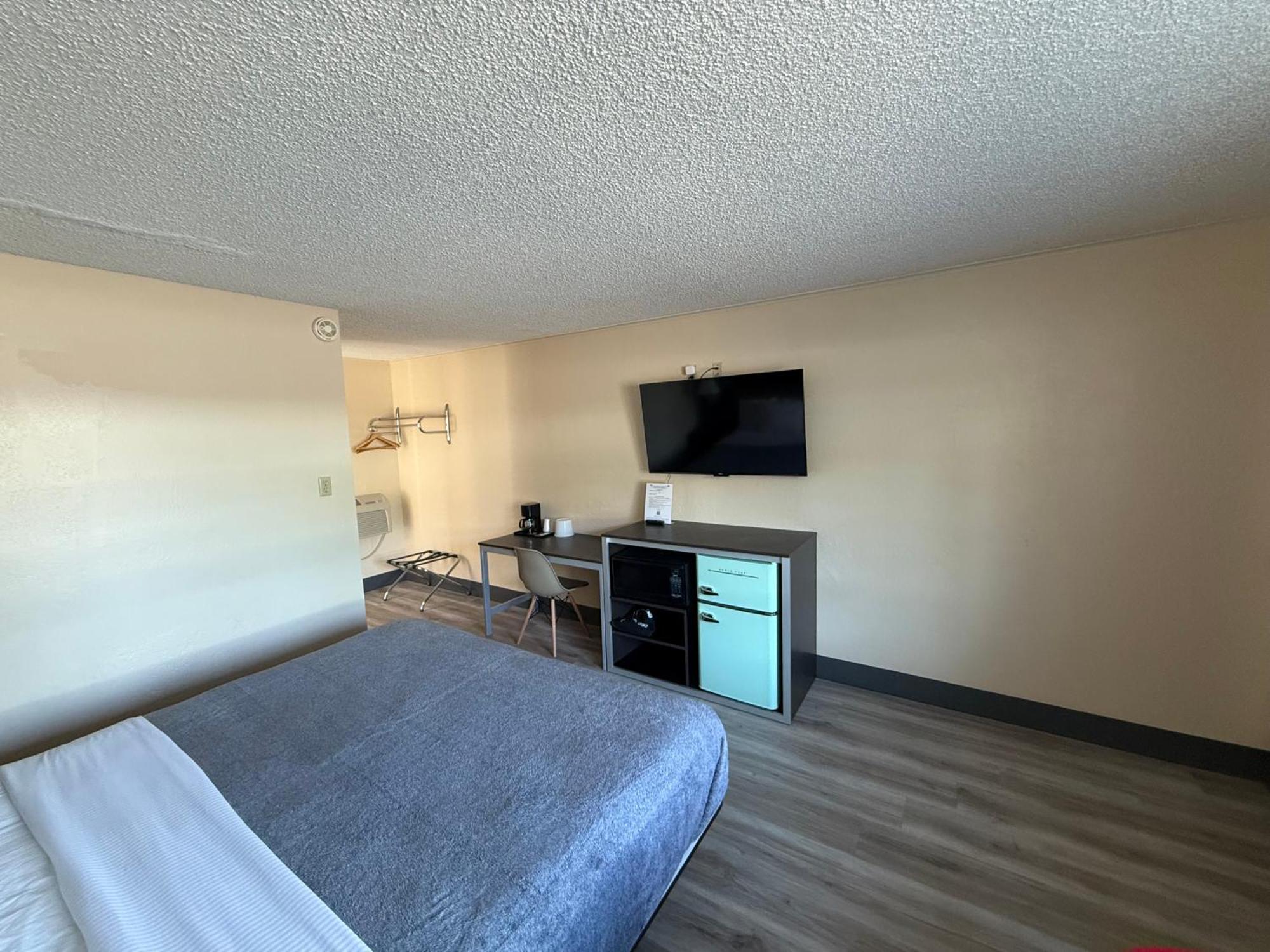 Pine Needles Inn Mount Shasta Bagian luar foto
